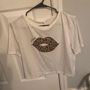 Cropped Cheetah Print Lip Top Size L